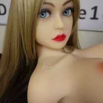 Реалистичная секс кукла Кадрия
