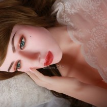 Реалистичная секс кукла Элисия с голосом и подогревом